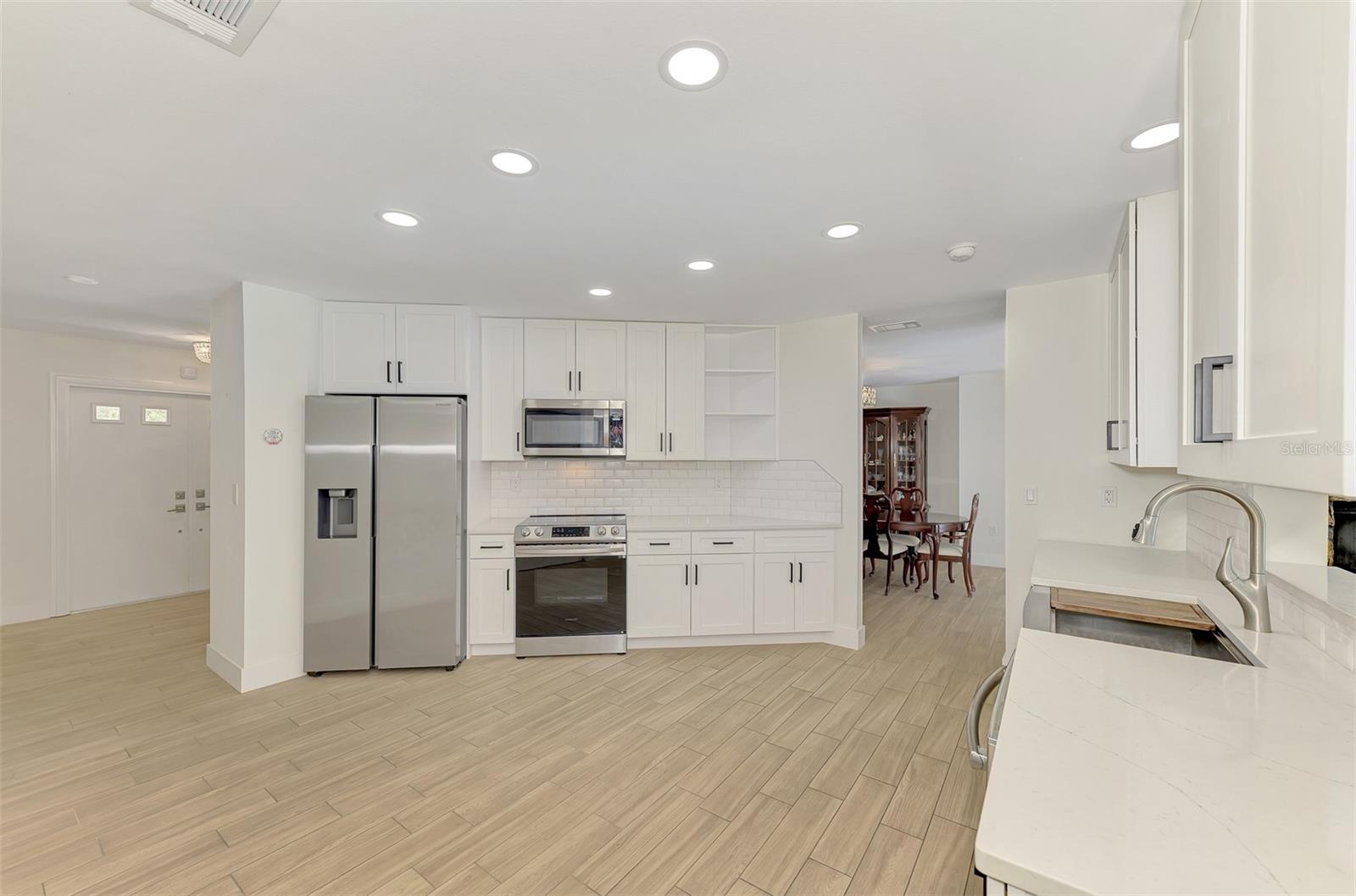 Image 20 of 47 For 1620 Mission Valley Boulevard