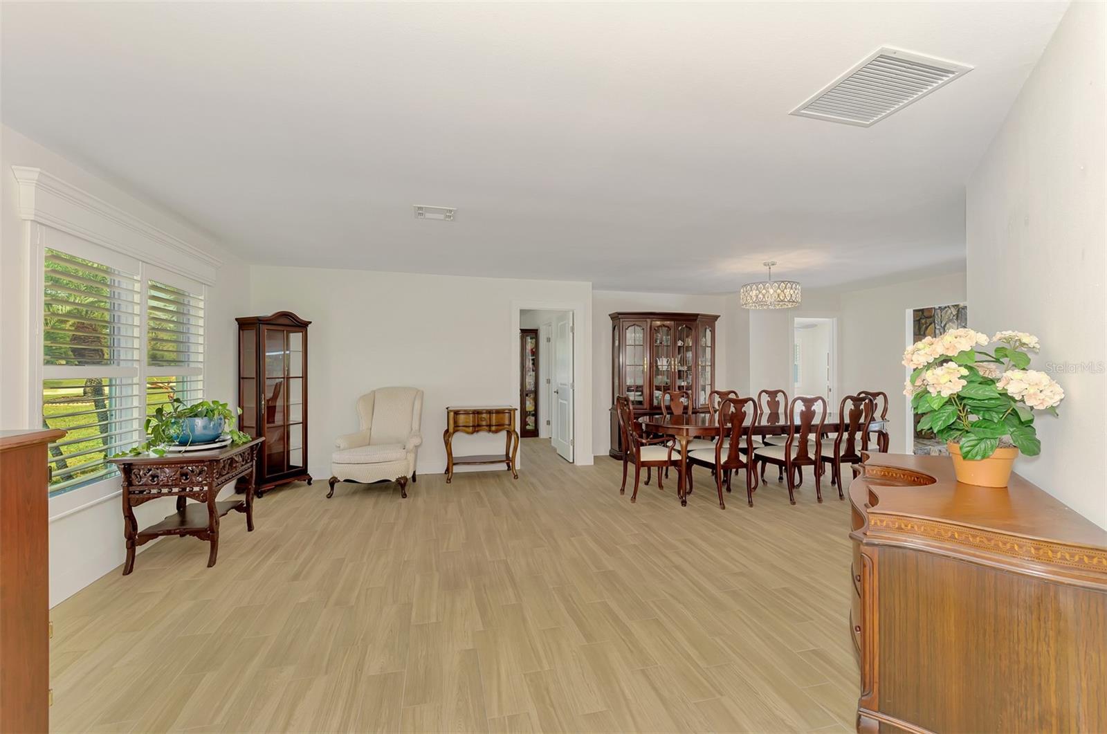 Image 7 of 47 For 1620 Mission Valley Boulevard