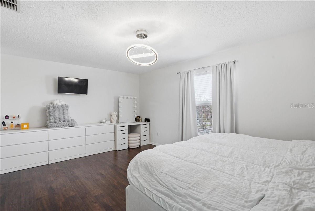 Image 24 of 47 For 7860 Atwood Drive