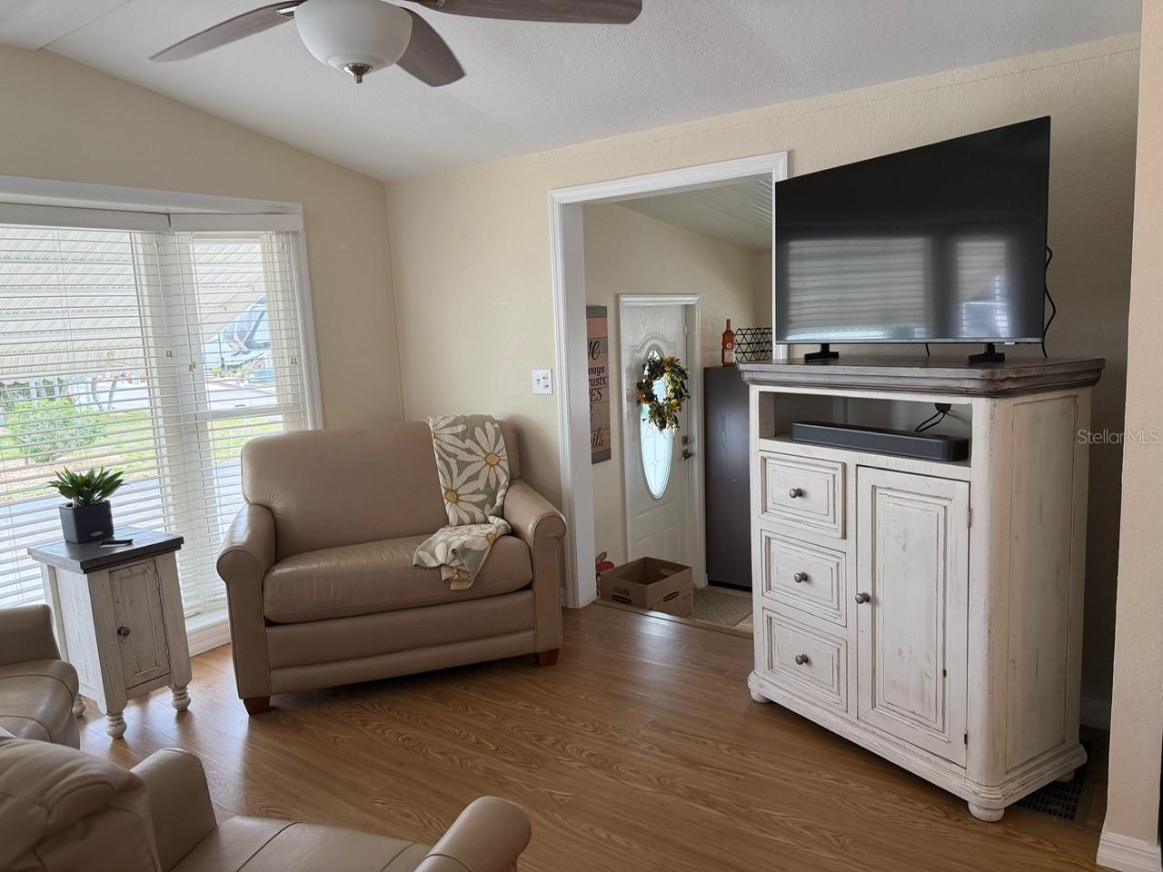 Image 6 of 12 For 6633 53rd Avenue E C-20