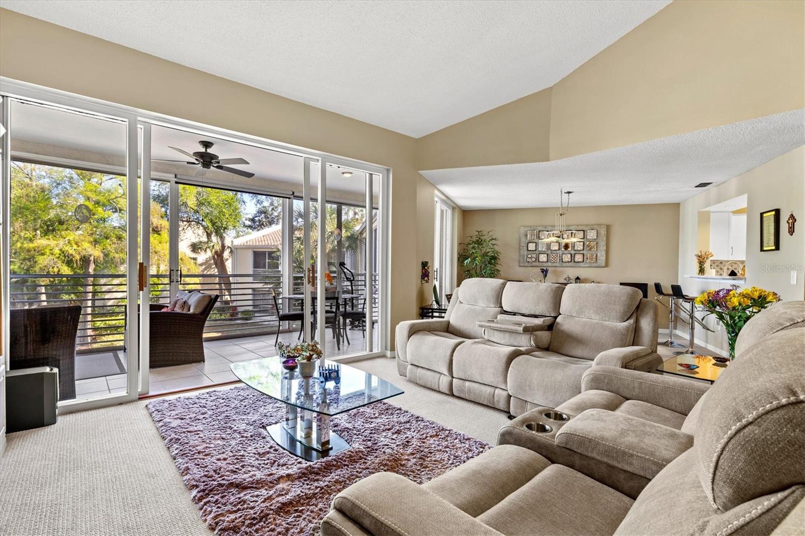 Image 18 of 59 For 6101 34th Street W 26c