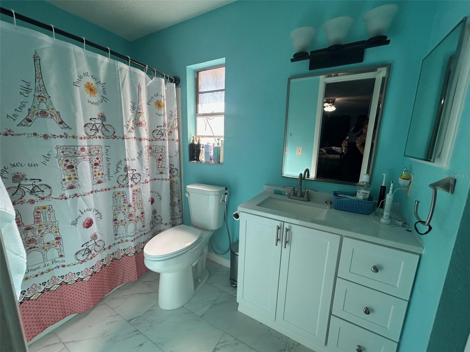 Image 20 of 28 For 1031 30th Avenue E