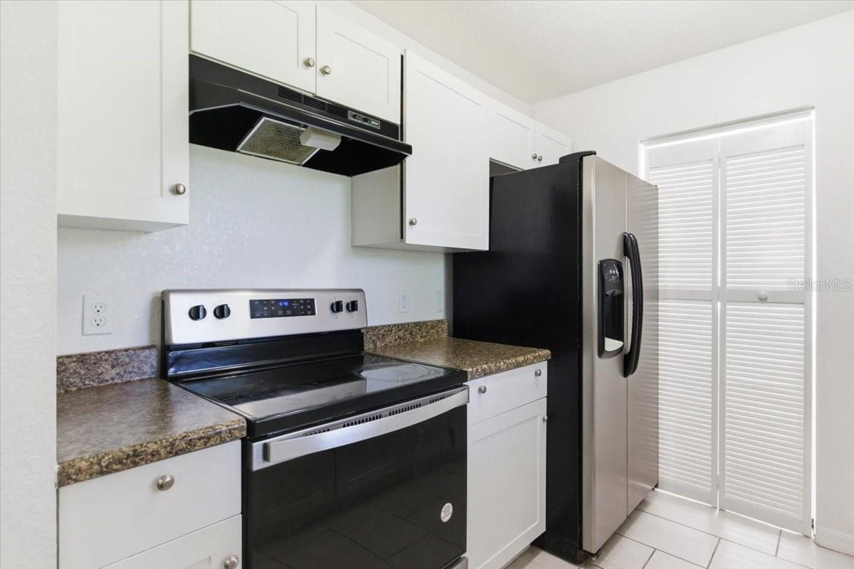 Image 10 of 38 For 5105 15th Street Court E