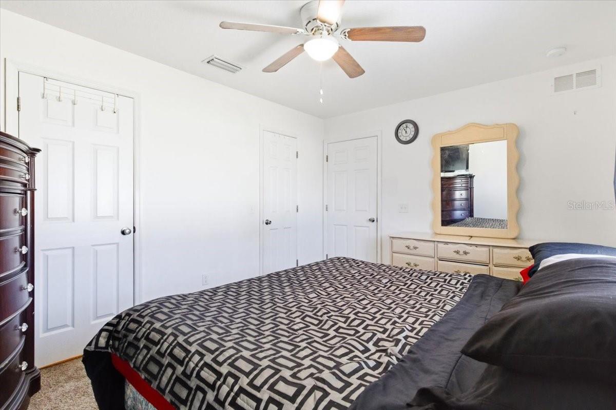 Image 17 of 38 For 5105 15th Street Court E