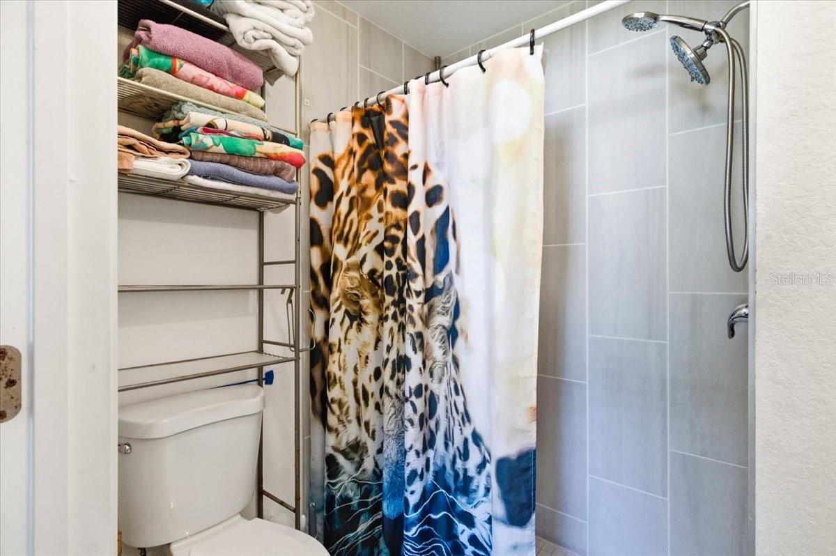 Image 19 of 38 For 5105 15th Street Court E