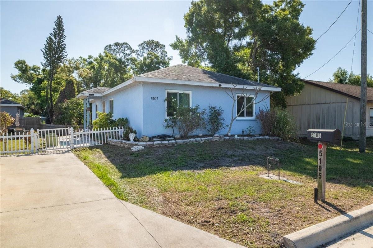 Image 2 of 38 For 5105 15th Street Court E