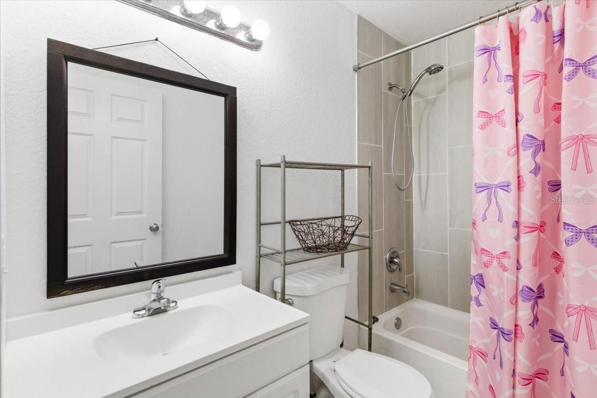 Image 27 of 38 For 5105 15th Street Court E