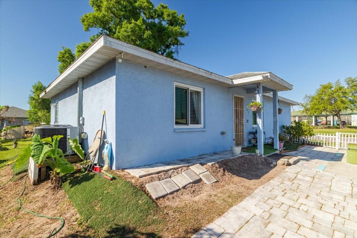 Image 30 of 38 For 5105 15th Street Court E