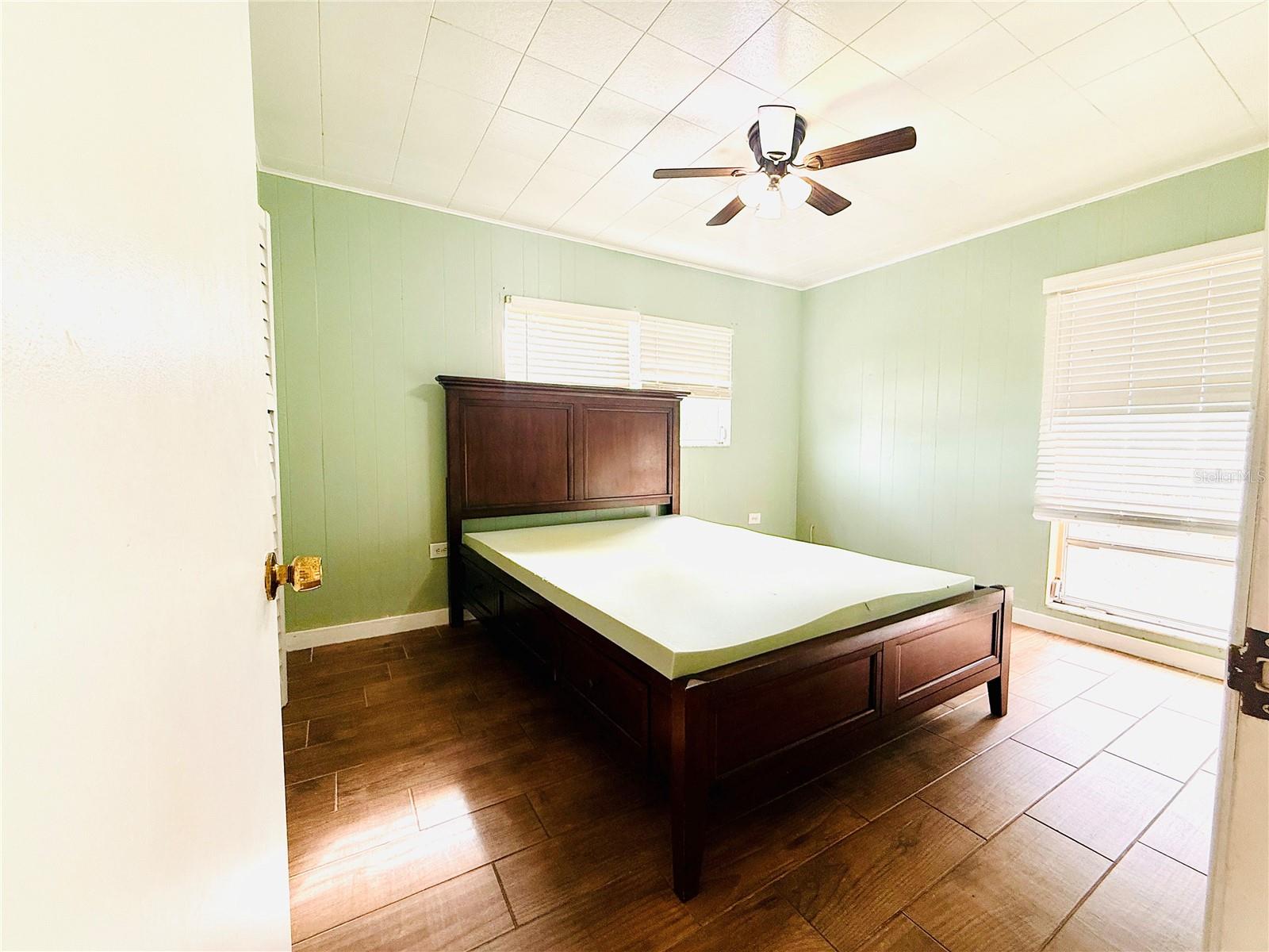 Image 6 of 8 For 164 Tradewinds Drive Nw