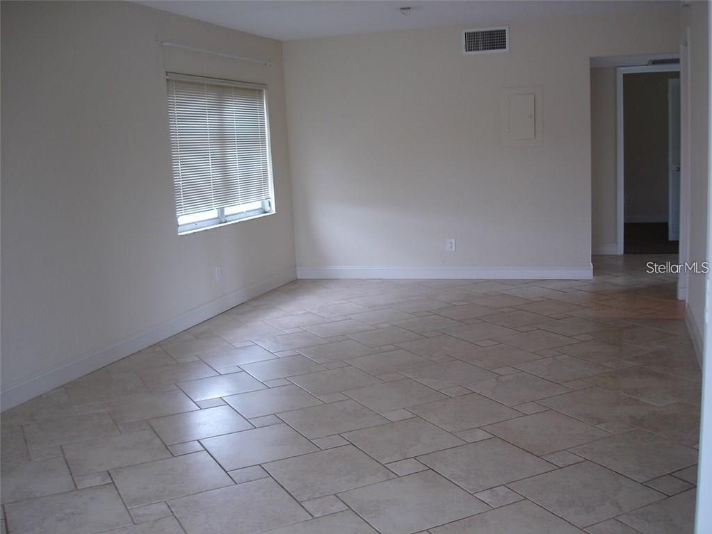 Image 11 of 17 For 7211 Country Club Drive N 133