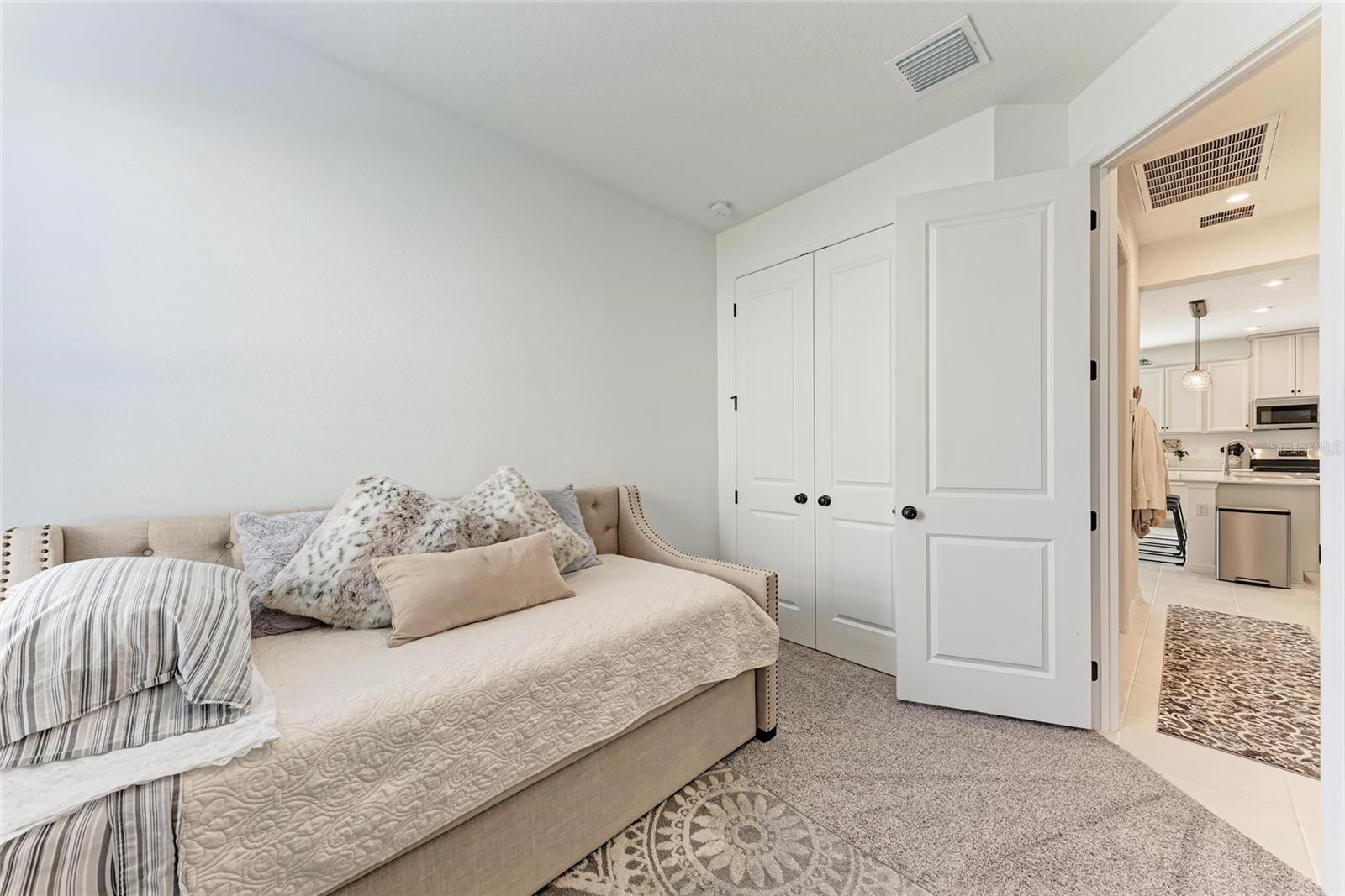 Image 31 of 81 For 10010 Buckman Halls Drive