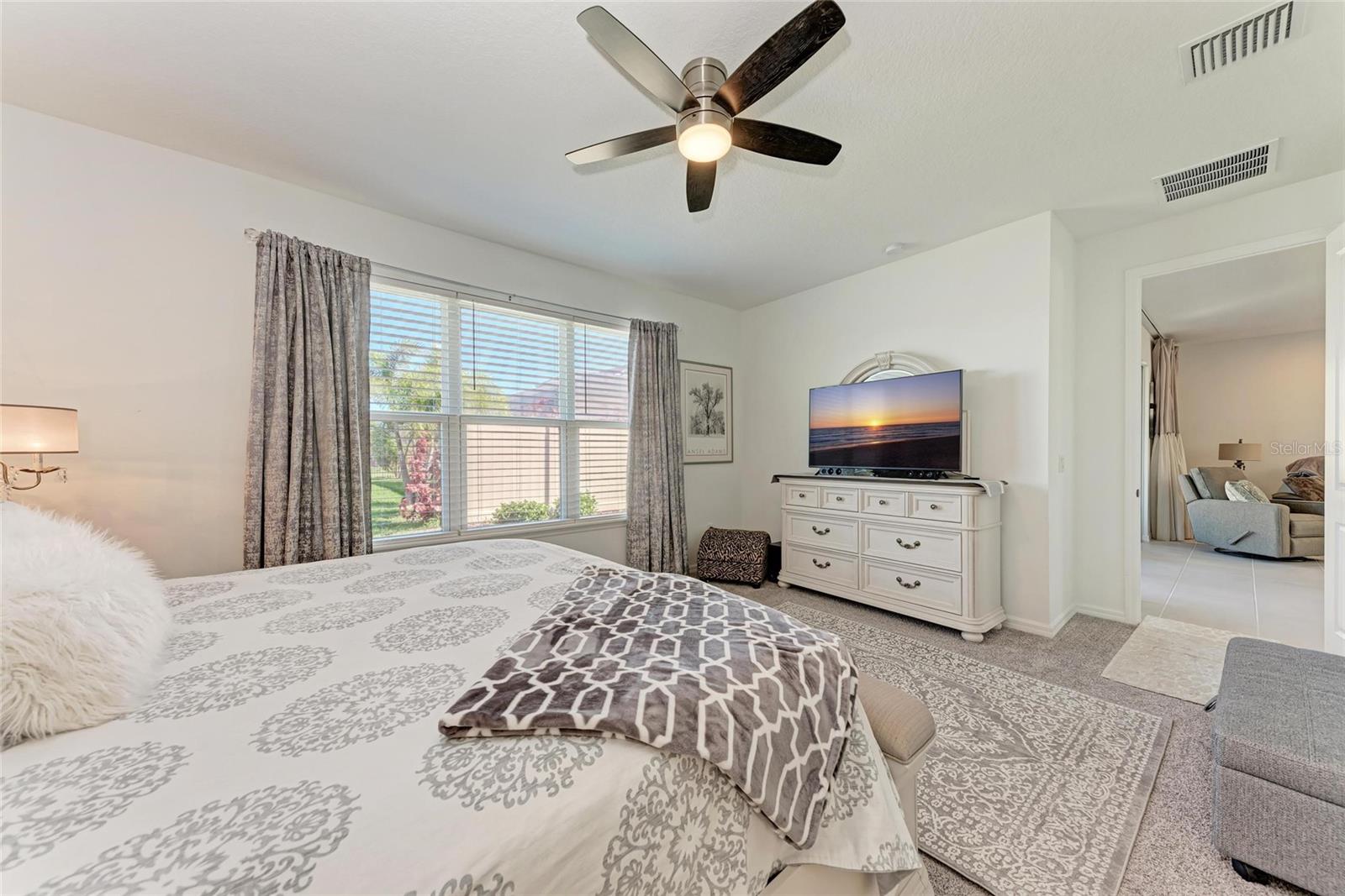 Image 41 of 81 For 10010 Buckman Halls Drive