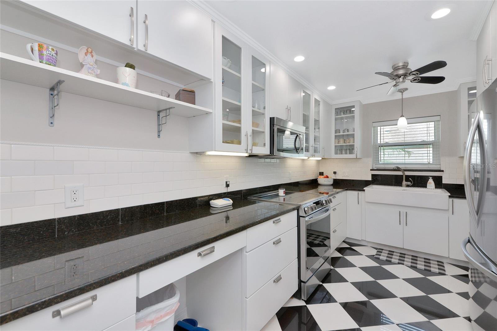 Image 8 of 45 For 6220 29th Avenue W 6220