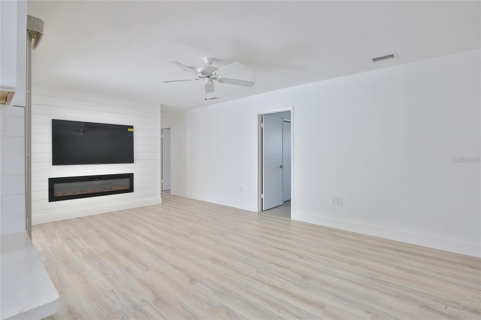 Image 7 of 30 For 2834 Hardee Drive