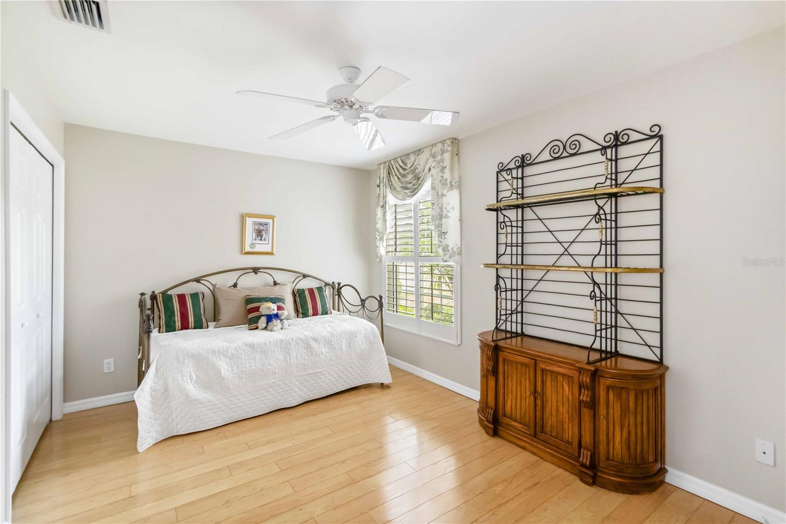 Image 17 of 38 For 4161 Fairway Drive