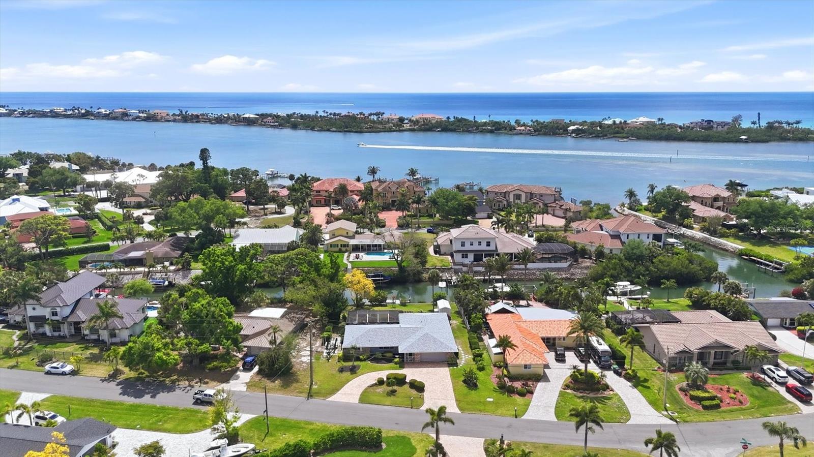 Image 6 of 60 For 353 Shore Drive