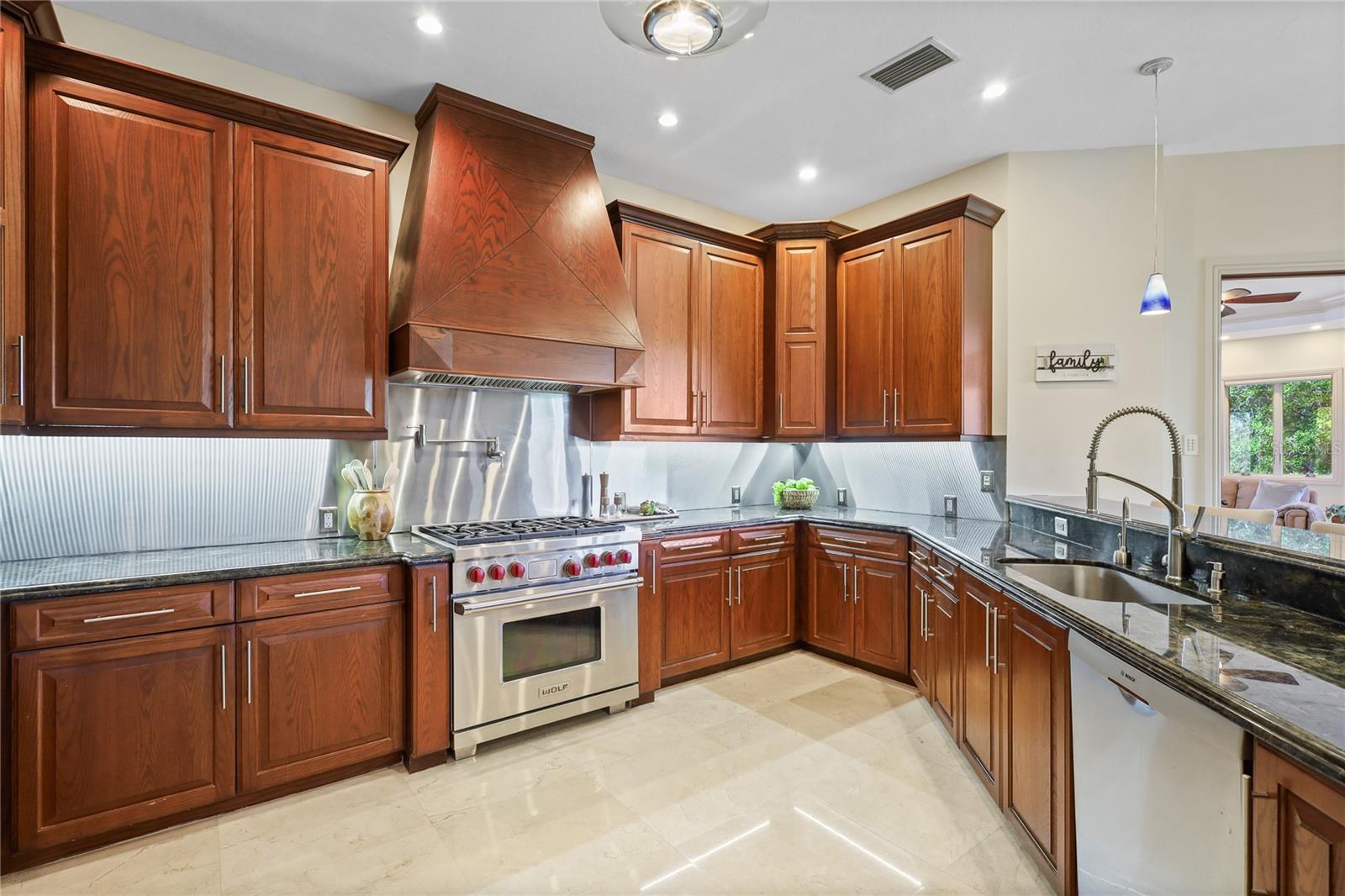 Image 18 of 74 For 7158 Hawks Harbor Circle