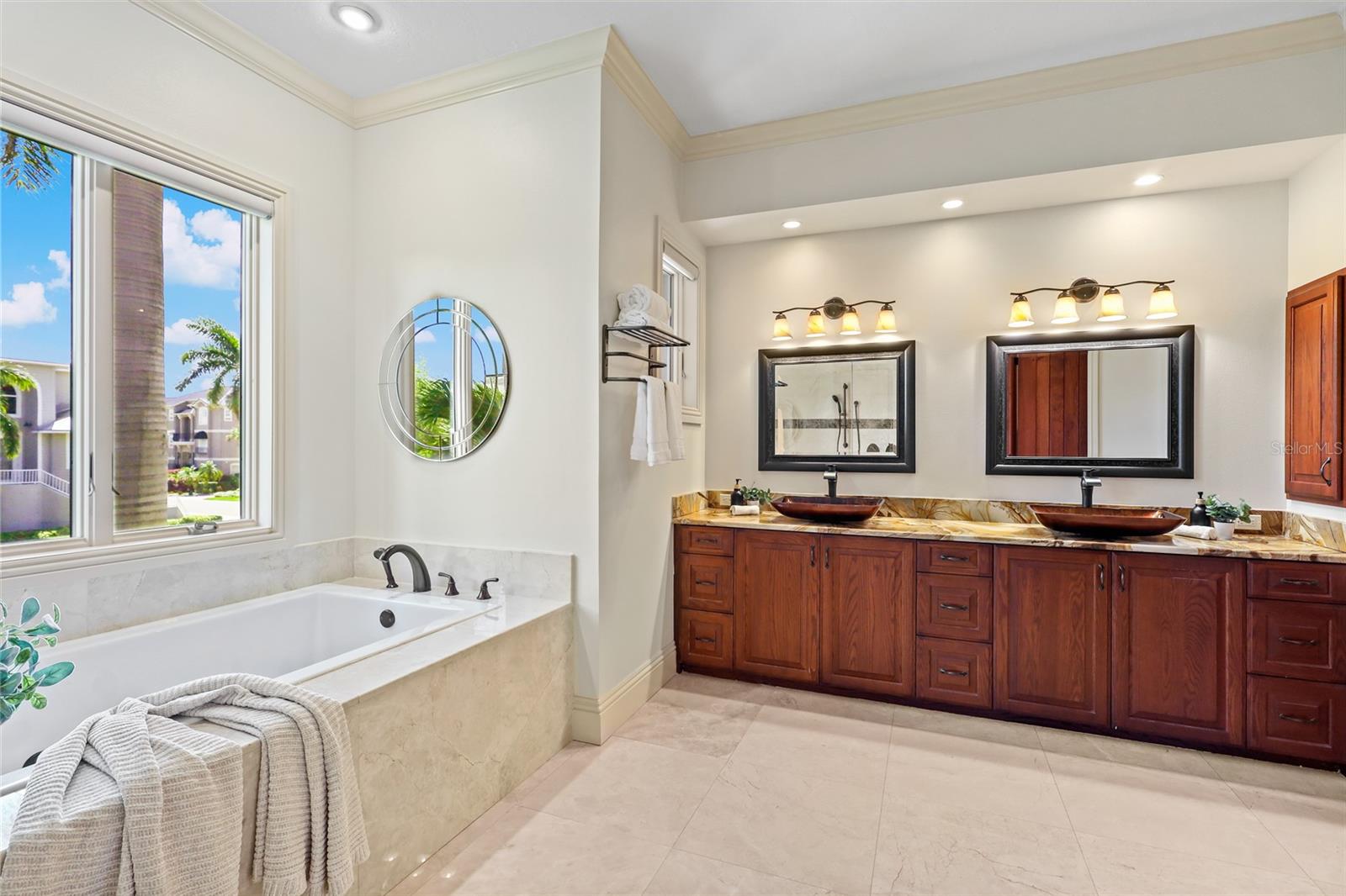 Image 32 of 74 For 7158 Hawks Harbor Circle