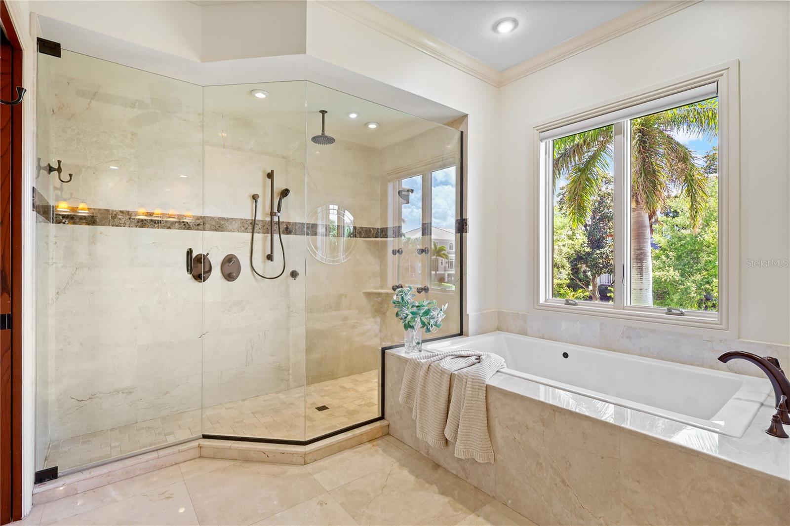 Image 33 of 74 For 7158 Hawks Harbor Circle