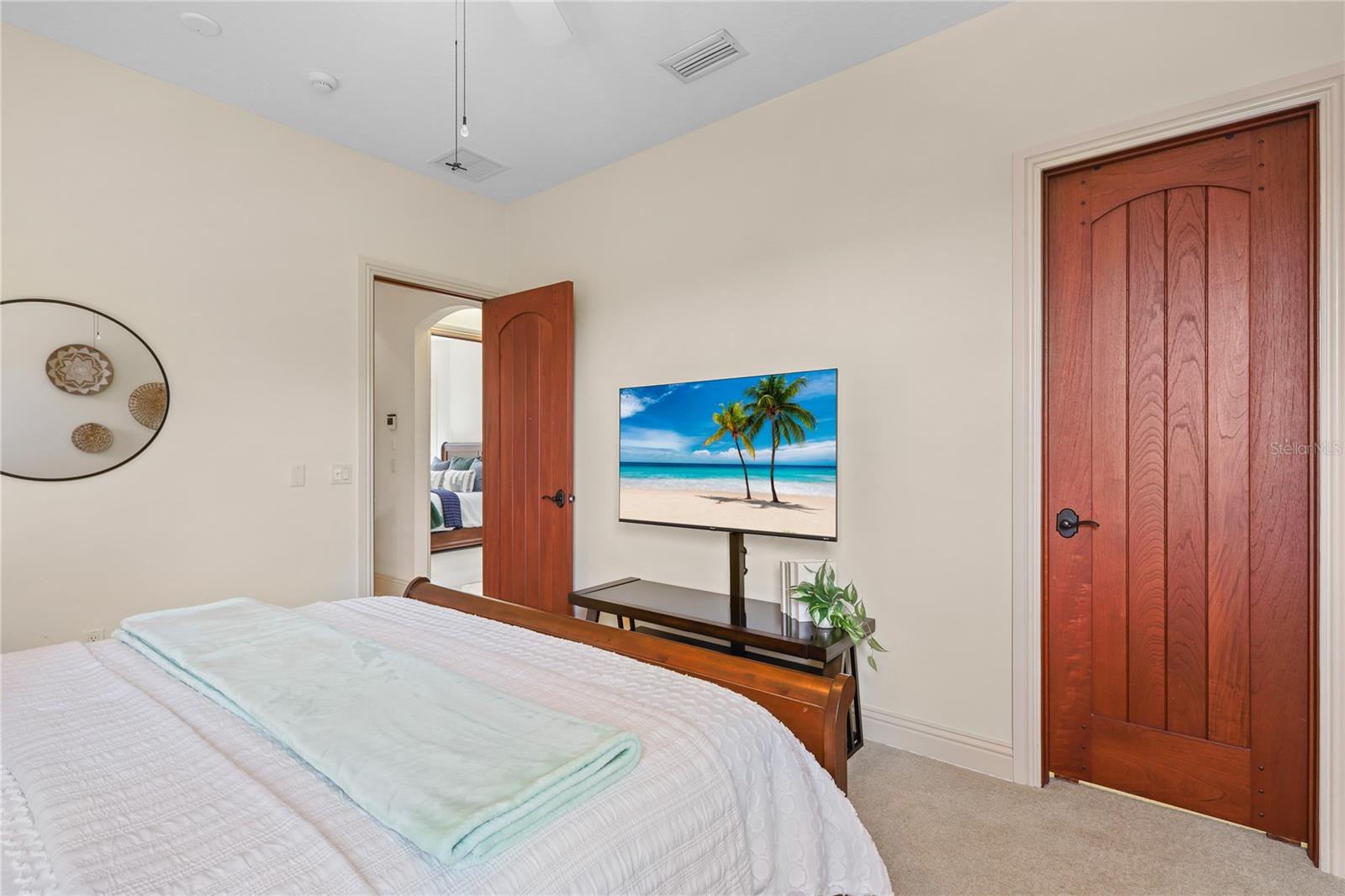 Image 42 of 74 For 7158 Hawks Harbor Circle