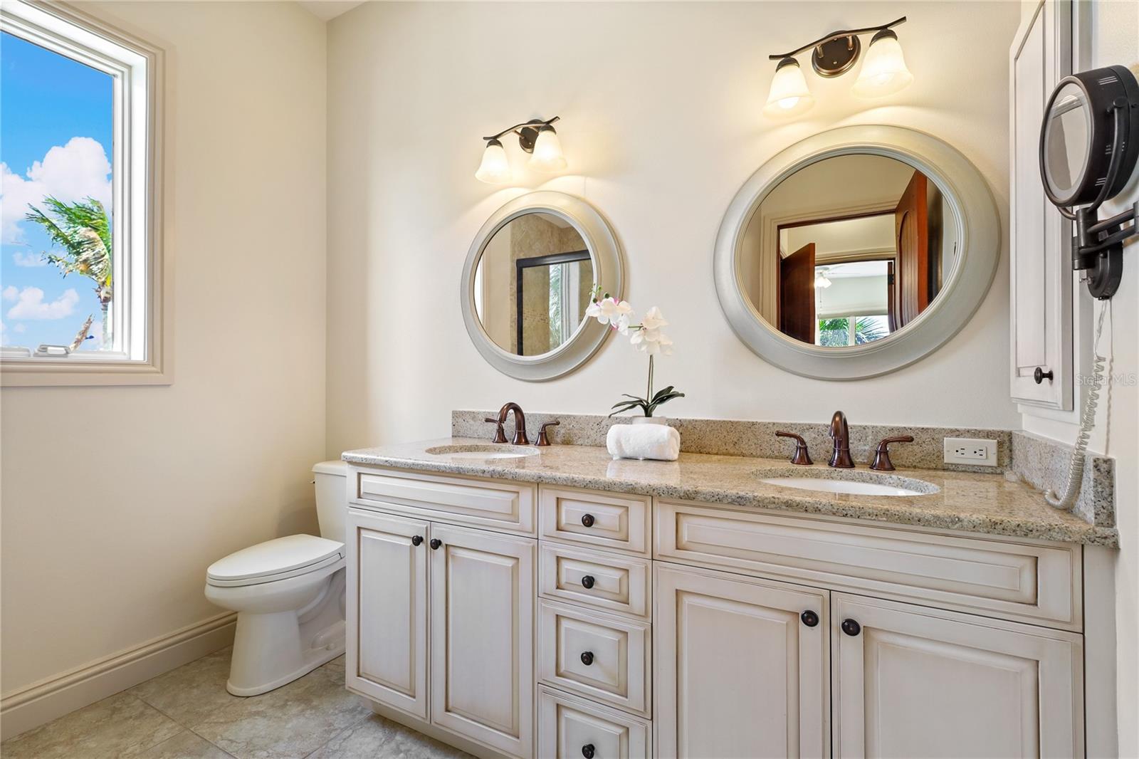 Image 43 of 74 For 7158 Hawks Harbor Circle