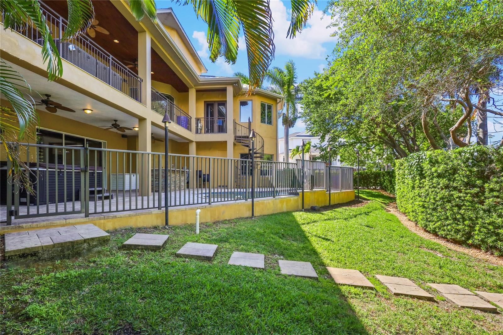 Image 62 of 74 For 7158 Hawks Harbor Circle