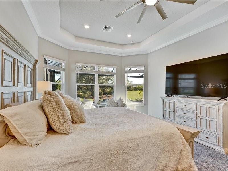 Image 15 of 39 For 14958 Contenta Loop