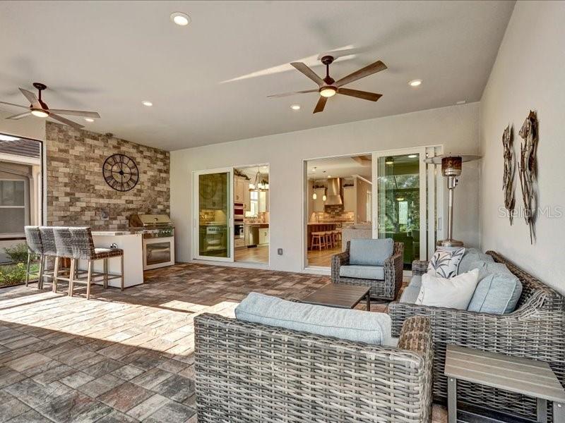 Image 27 of 39 For 14958 Contenta Loop