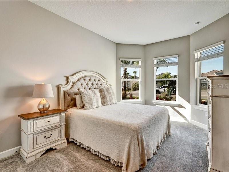 Image 32 of 39 For 14958 Contenta Loop