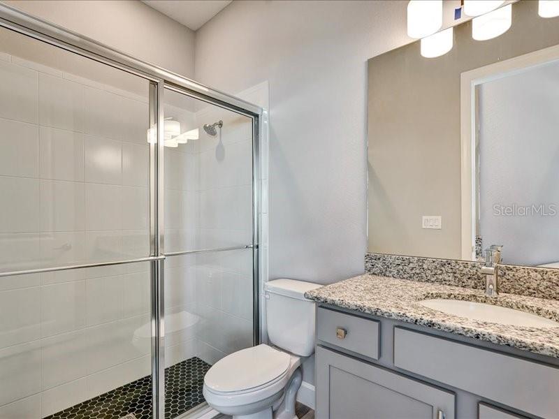 Image 39 of 39 For 14958 Contenta Loop