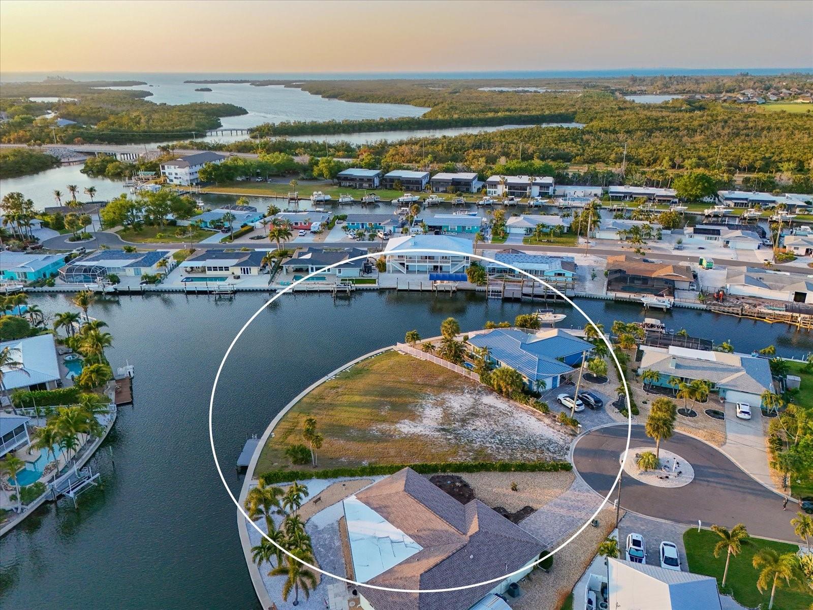 Image 5 of 7 For 10412 Kingfisher Road W