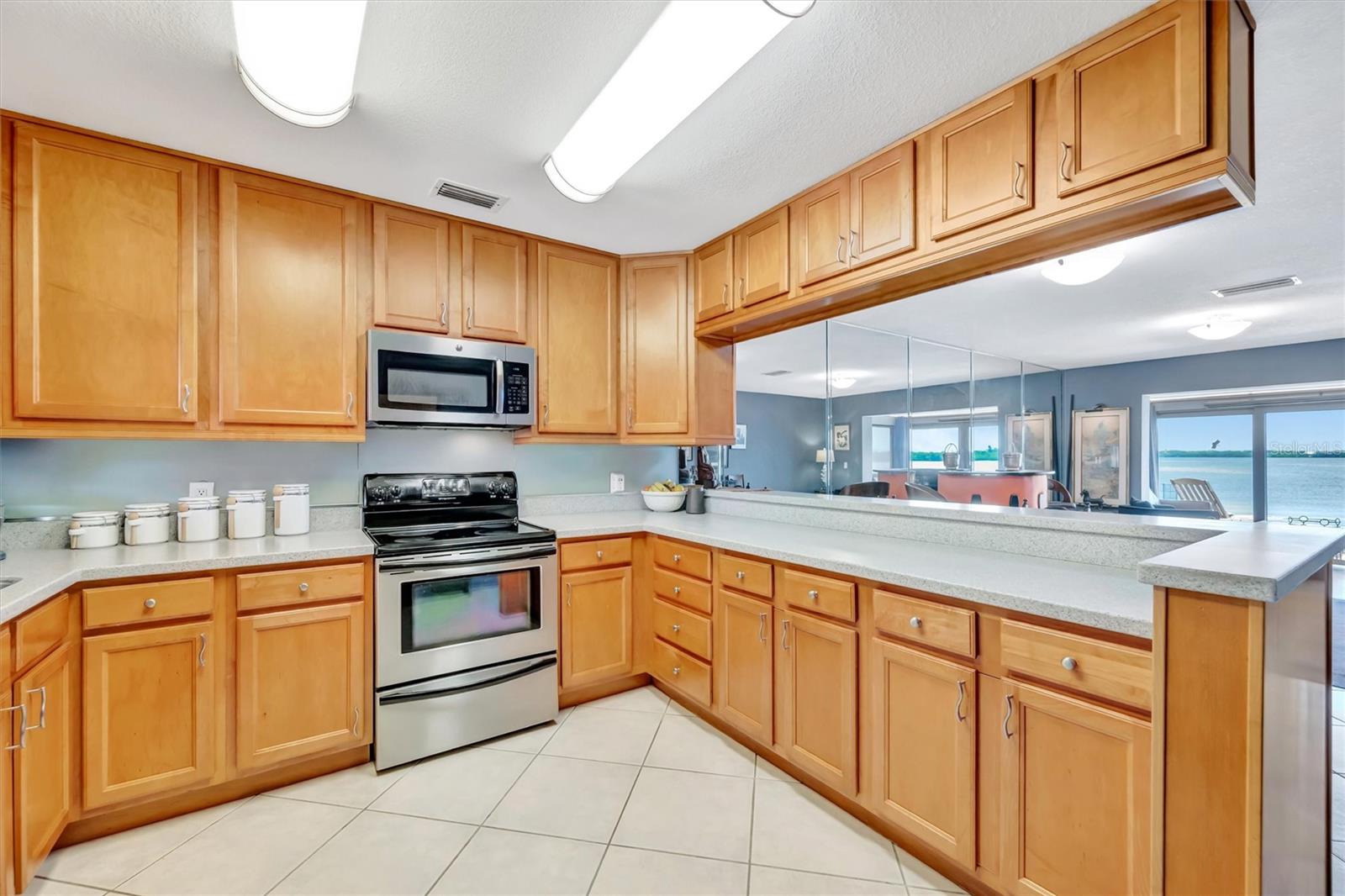 Image 11 of 51 For 3863 Catalina Drive