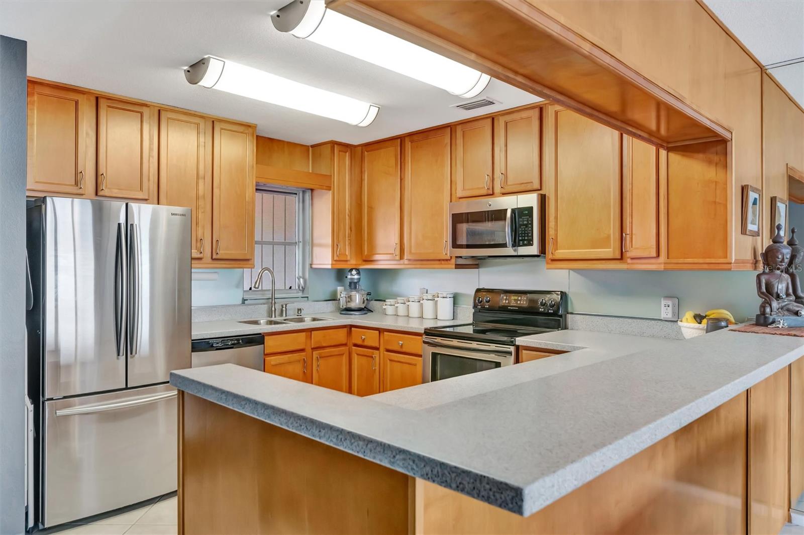 Image 12 of 51 For 3863 Catalina Drive