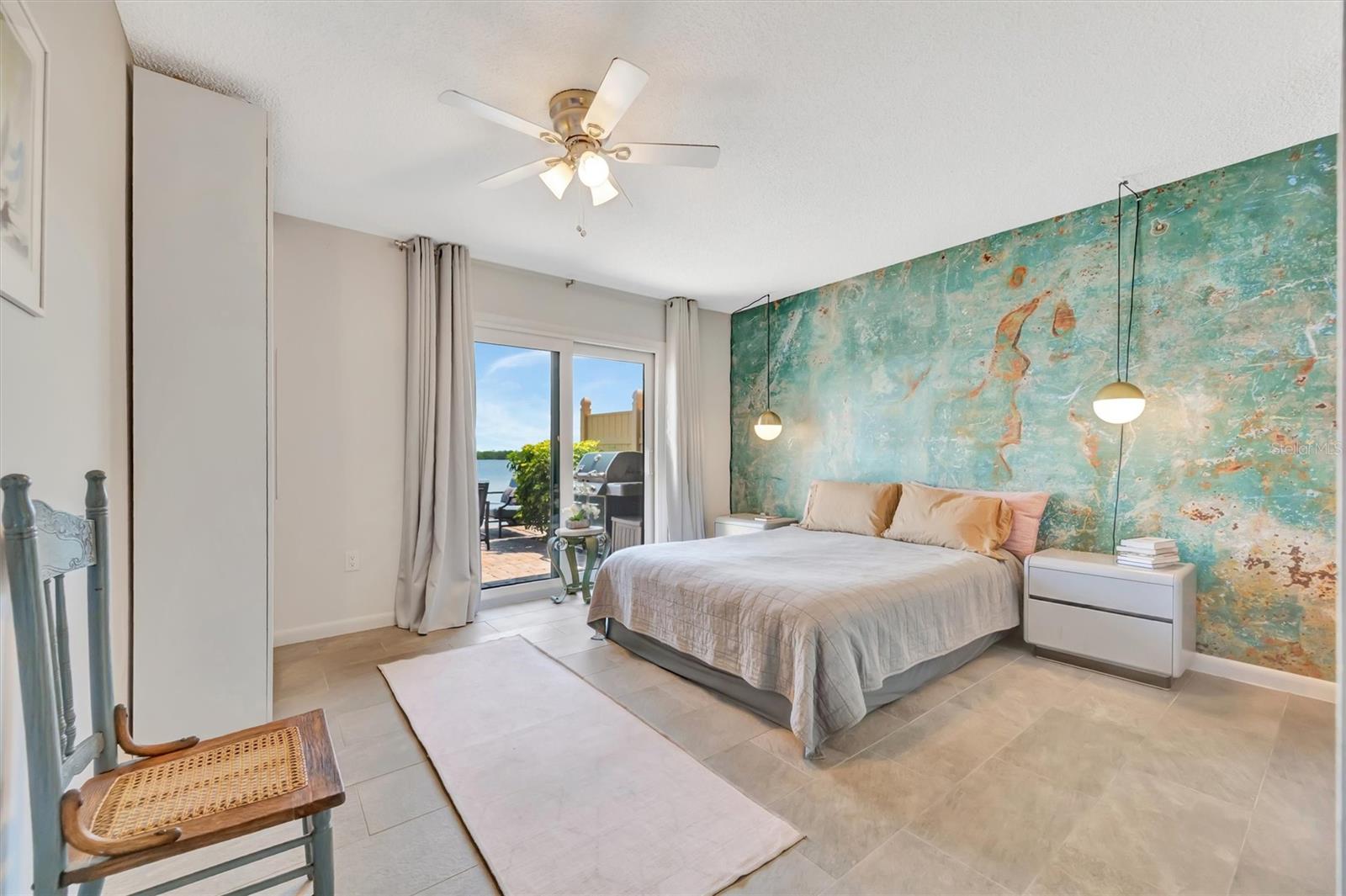 Image 14 of 51 For 3863 Catalina Drive