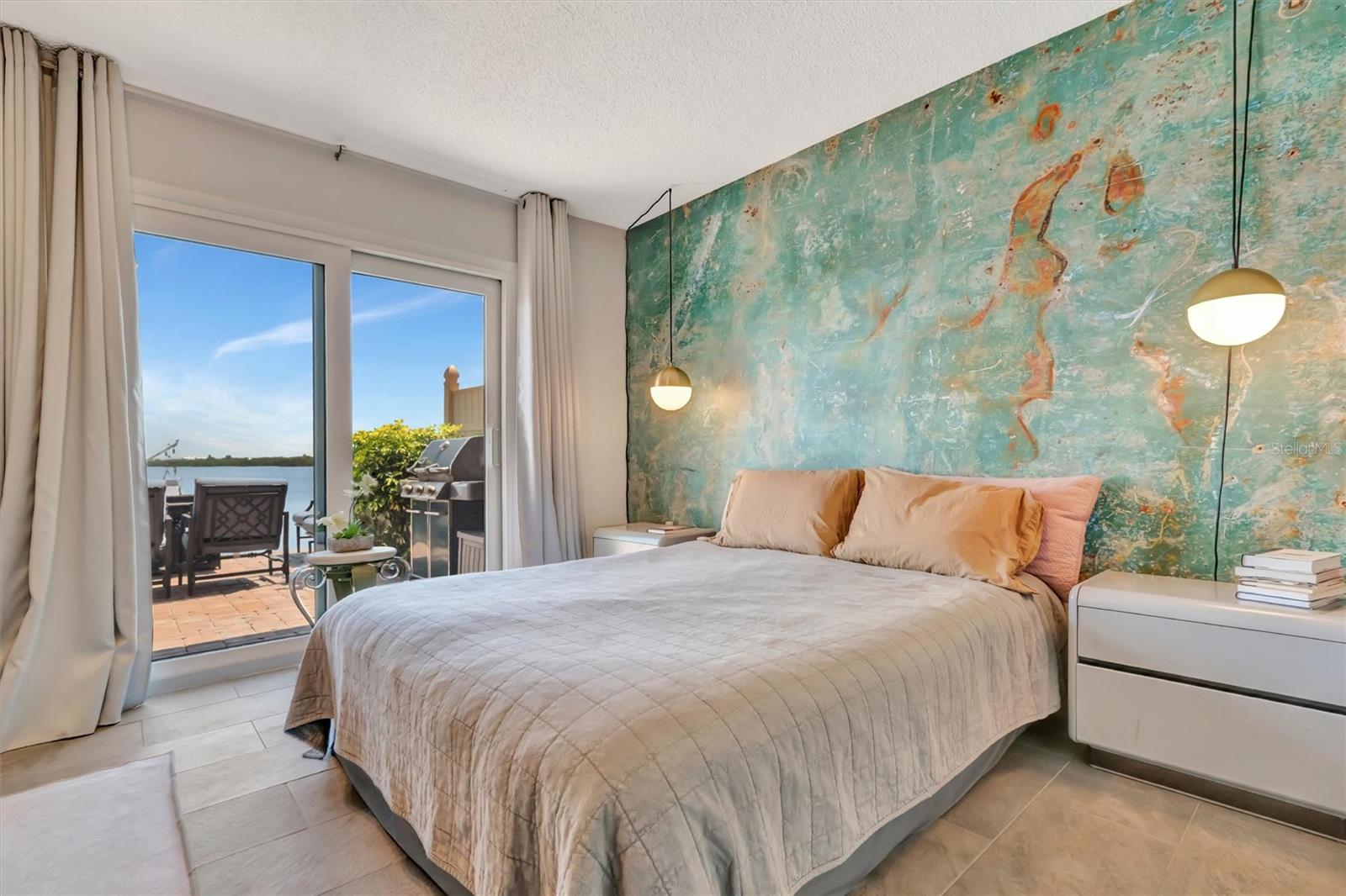 Image 15 of 51 For 3863 Catalina Drive