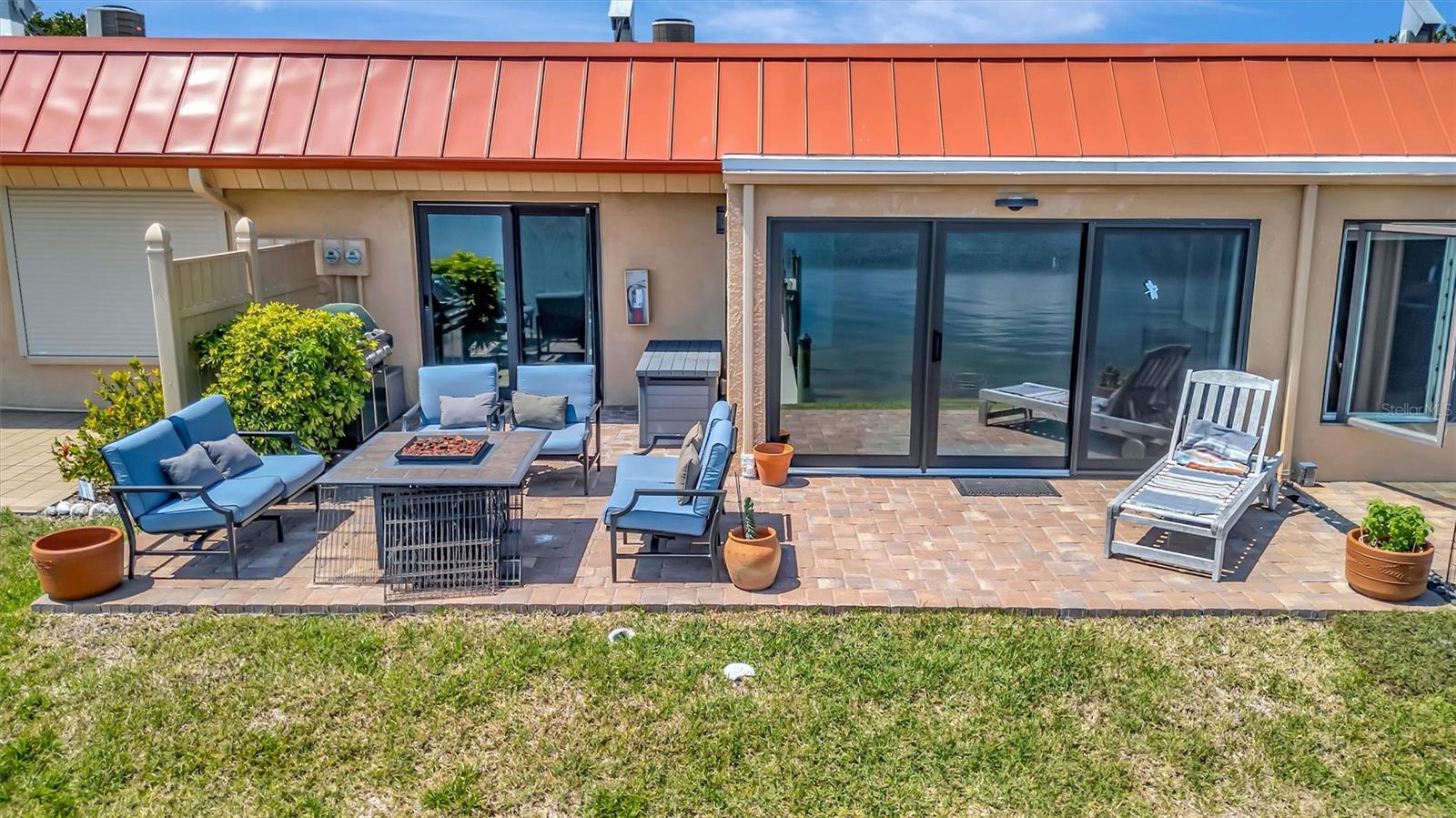 Image 23 of 51 For 3863 Catalina Drive