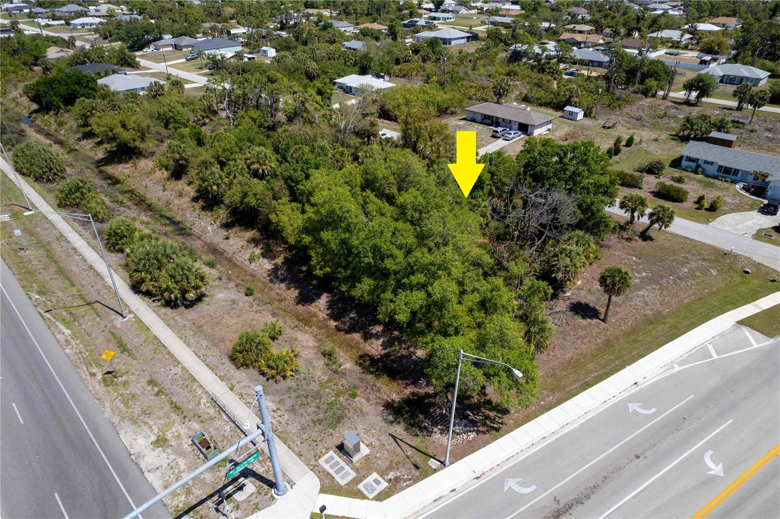 Image 12 of 15 For 7679 Castleberry Terrace