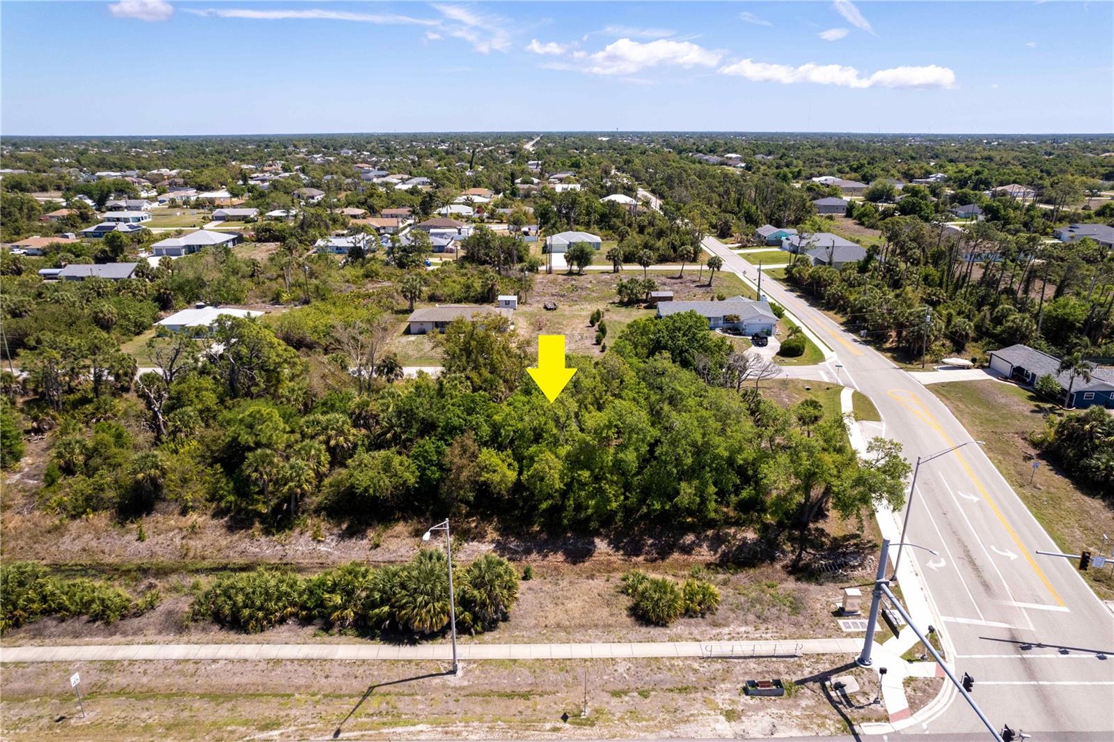 Image 4 of 15 For 7679 Castleberry Terrace