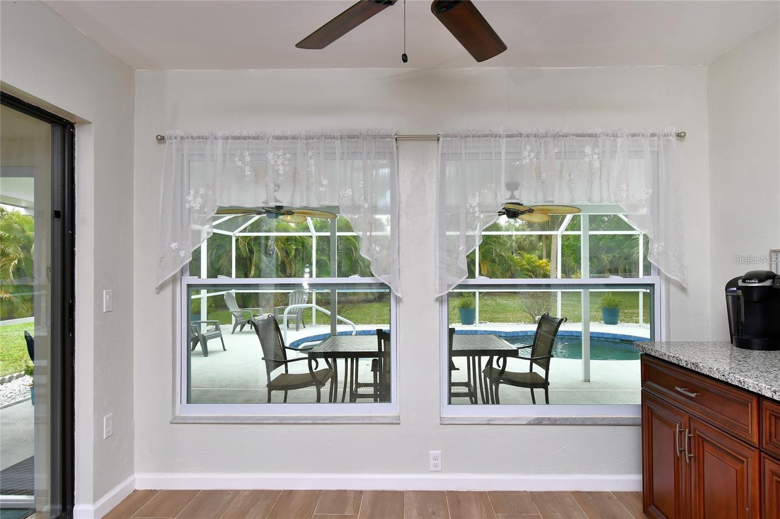 Image 12 of 43 For 25101 Kimberly Court