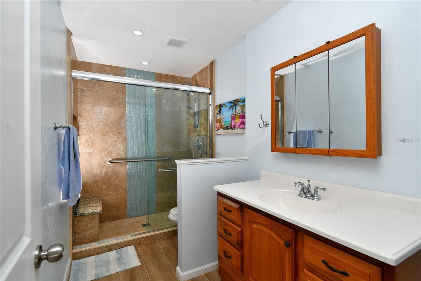 Image 25 of 43 For 25101 Kimberly Court