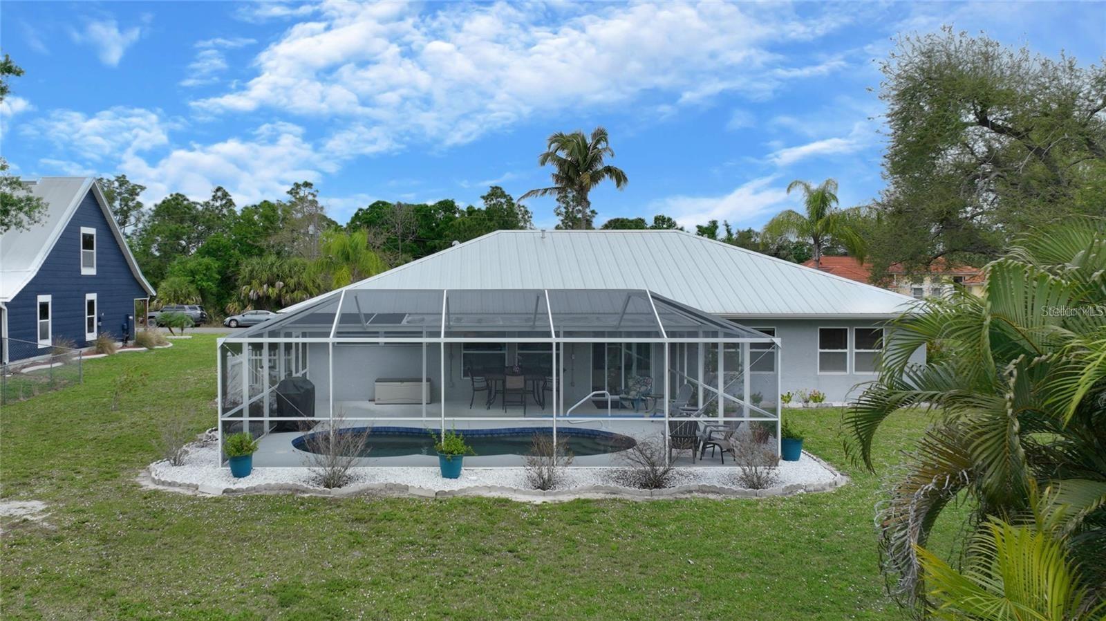 Image 39 of 43 For 25101 Kimberly Court