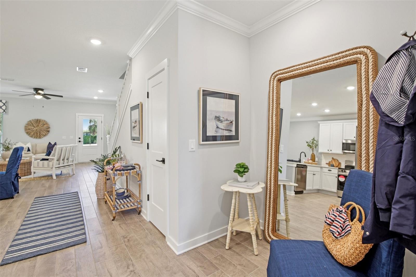 Image 4 of 22 For 15182 Dynasty Trail