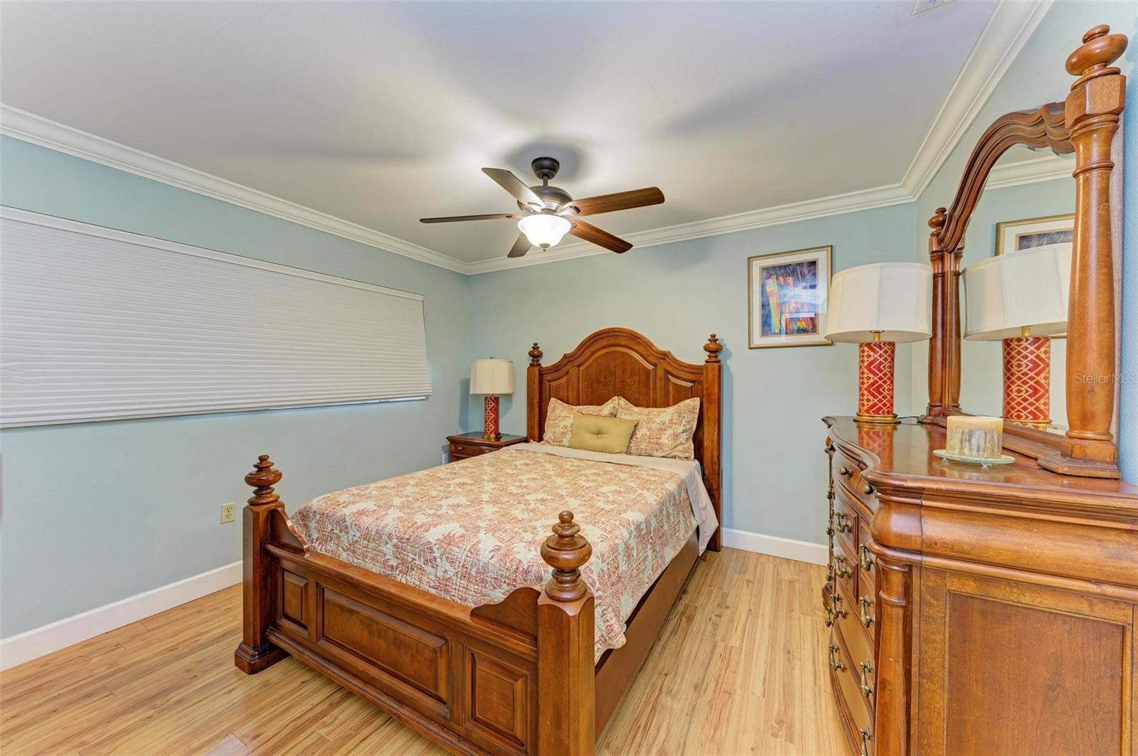 Image 26 of 49 For 221 Lookout Point Drive