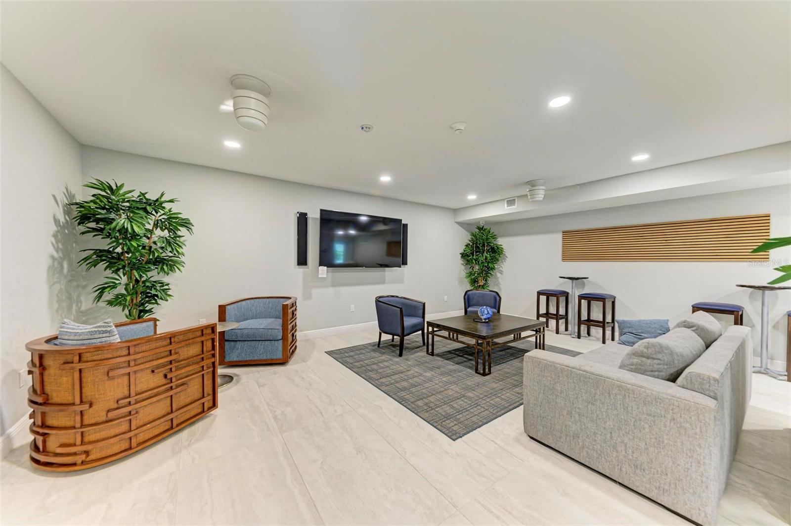 Image 36 of 49 For 221 Lookout Point Drive