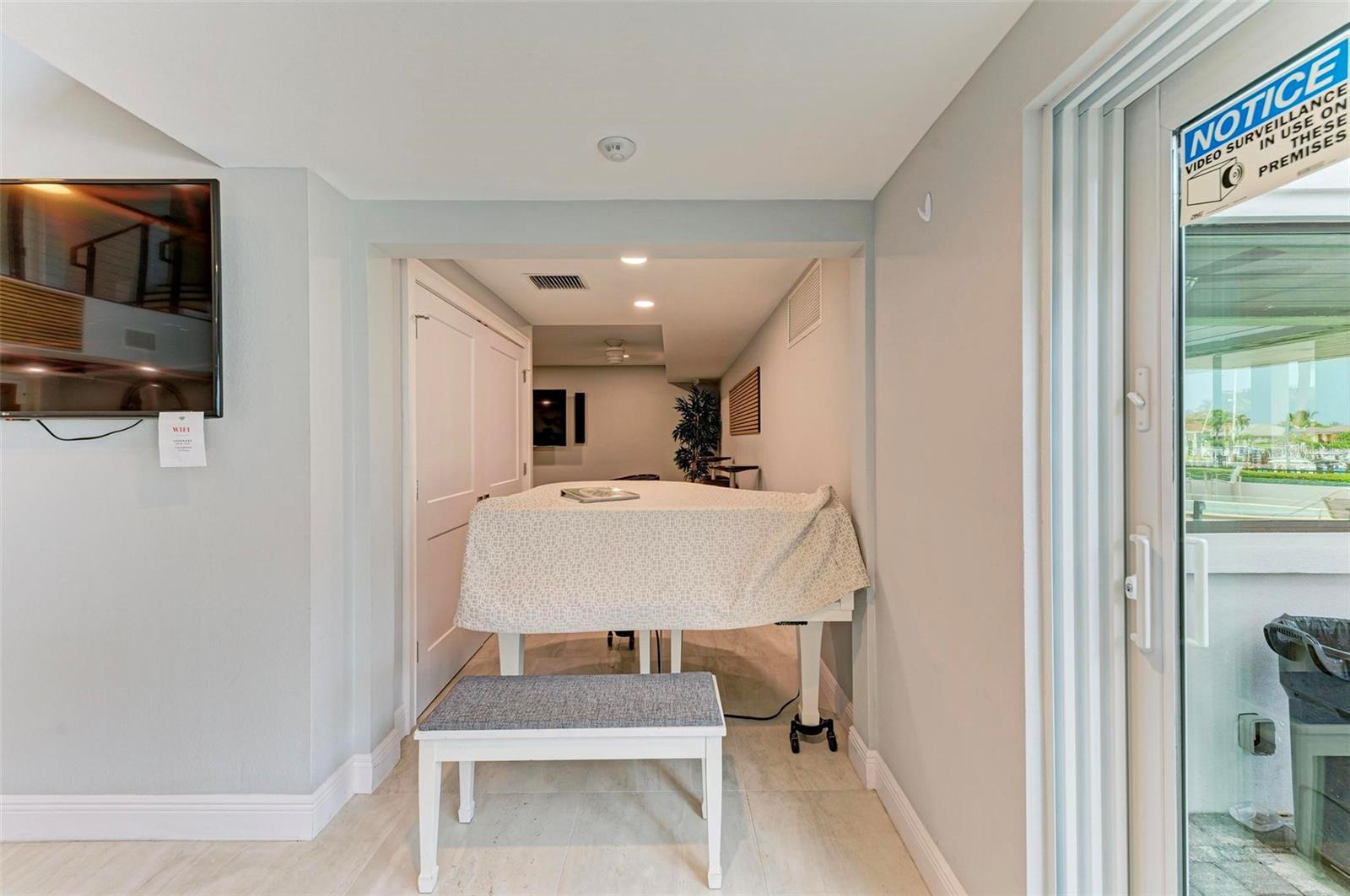 Image 40 of 49 For 221 Lookout Point Drive