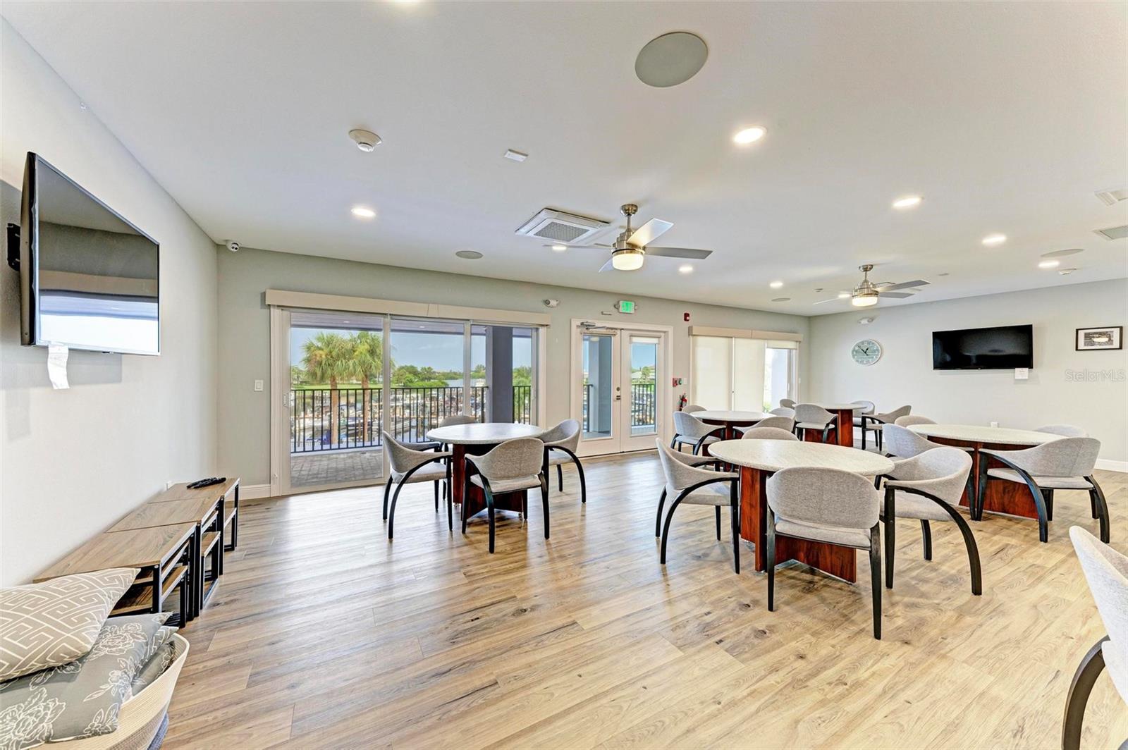 Image 45 of 49 For 221 Lookout Point Drive