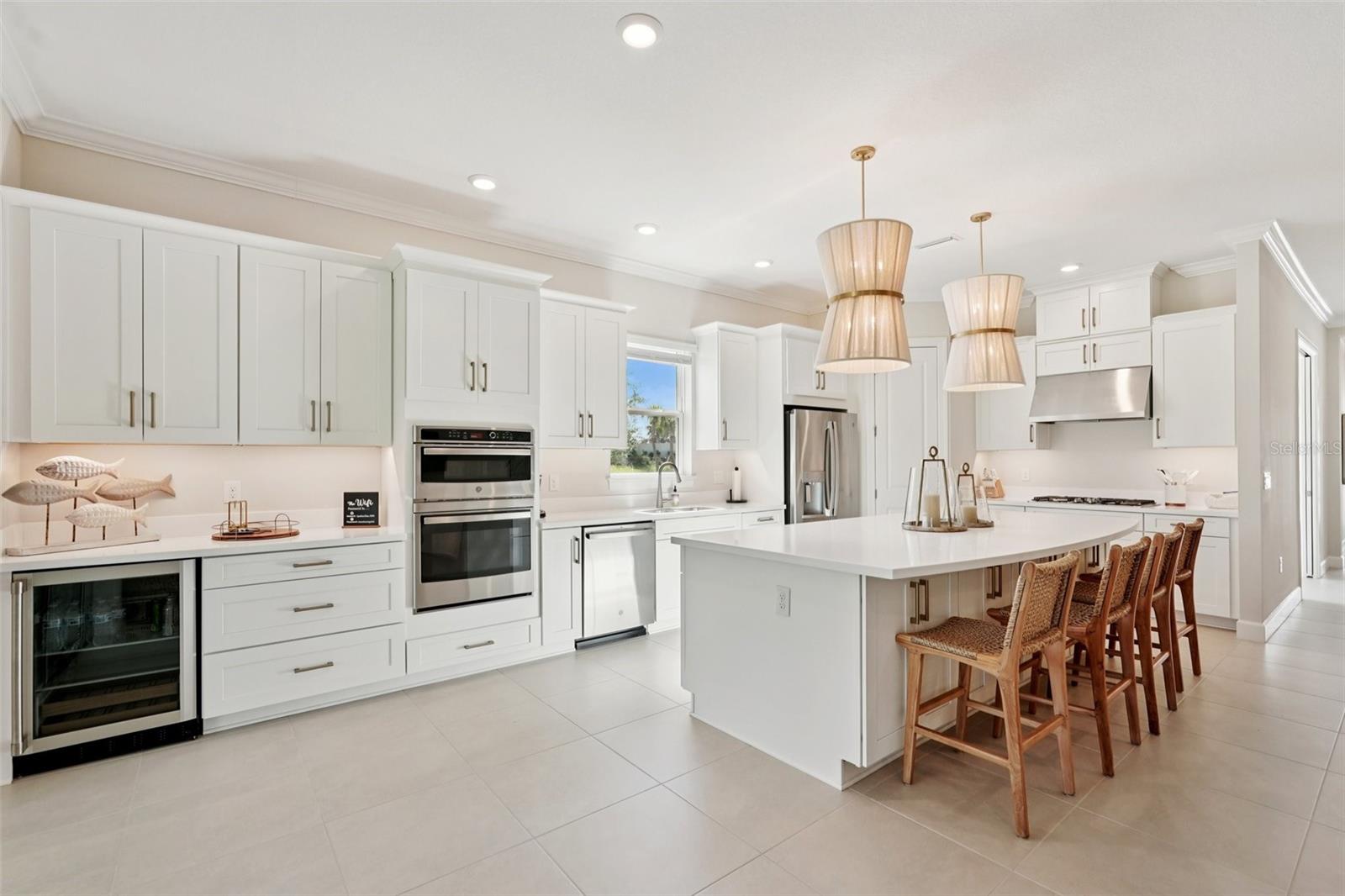 Image 11 of 78 For 16415 Isola Place