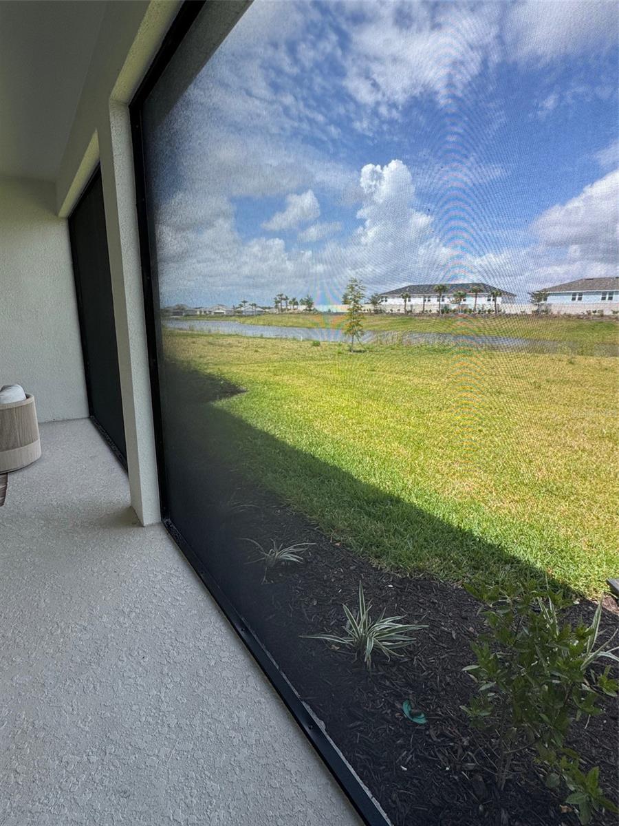 Image 37 of 78 For 16415 Isola Place