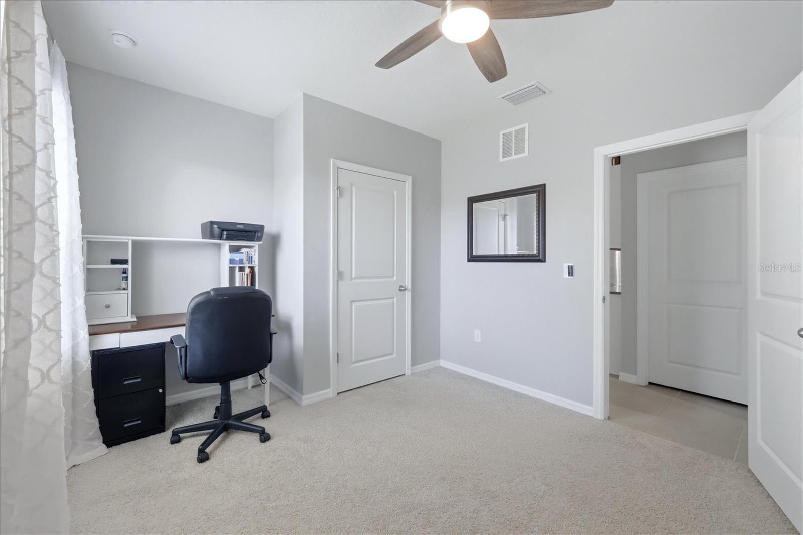 Image 23 of 47 For 4801 Silver Topaz Street