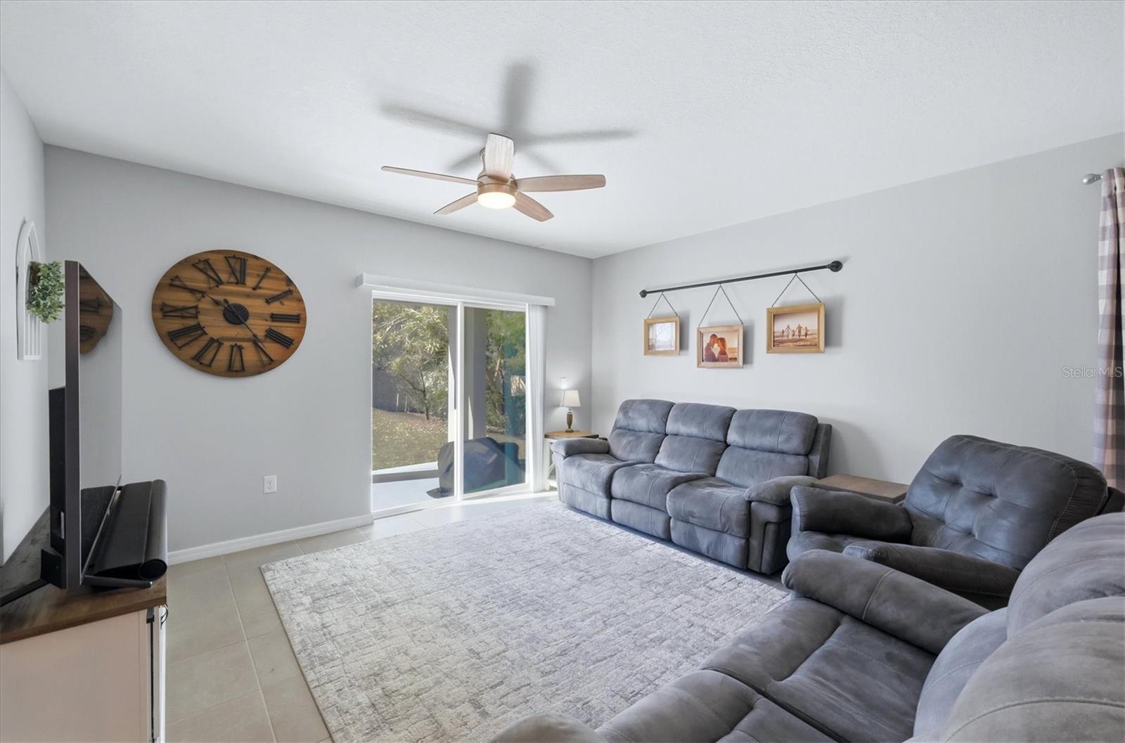 Image 9 of 47 For 4801 Silver Topaz Street